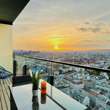 Triiiple Level 31 - Sonnenwohnen Apartment Mit Fantastischem Ausblick Und Parkplatz Відень Екстер'єр фото