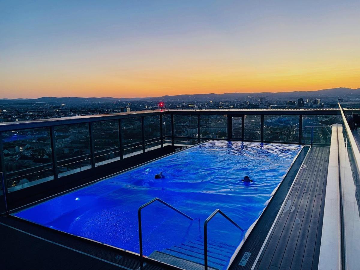 Triiiple Level 31 - Sonnenwohnen Apartment Mit Fantastischem Ausblick Und Parkplatz Відень Екстер'єр фото