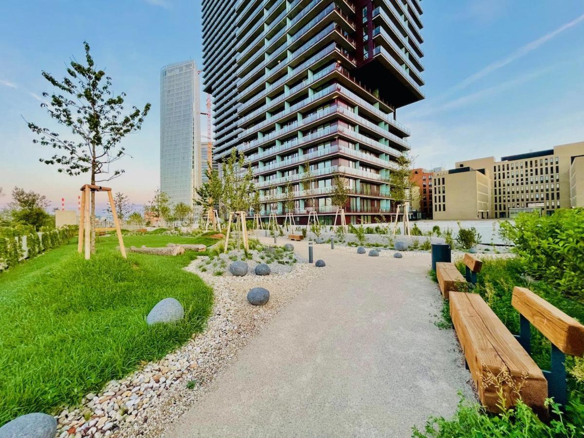 Triiiple Level 31 - Sonnenwohnen Apartment Mit Fantastischem Ausblick Und Parkplatz Відень Екстер'єр фото