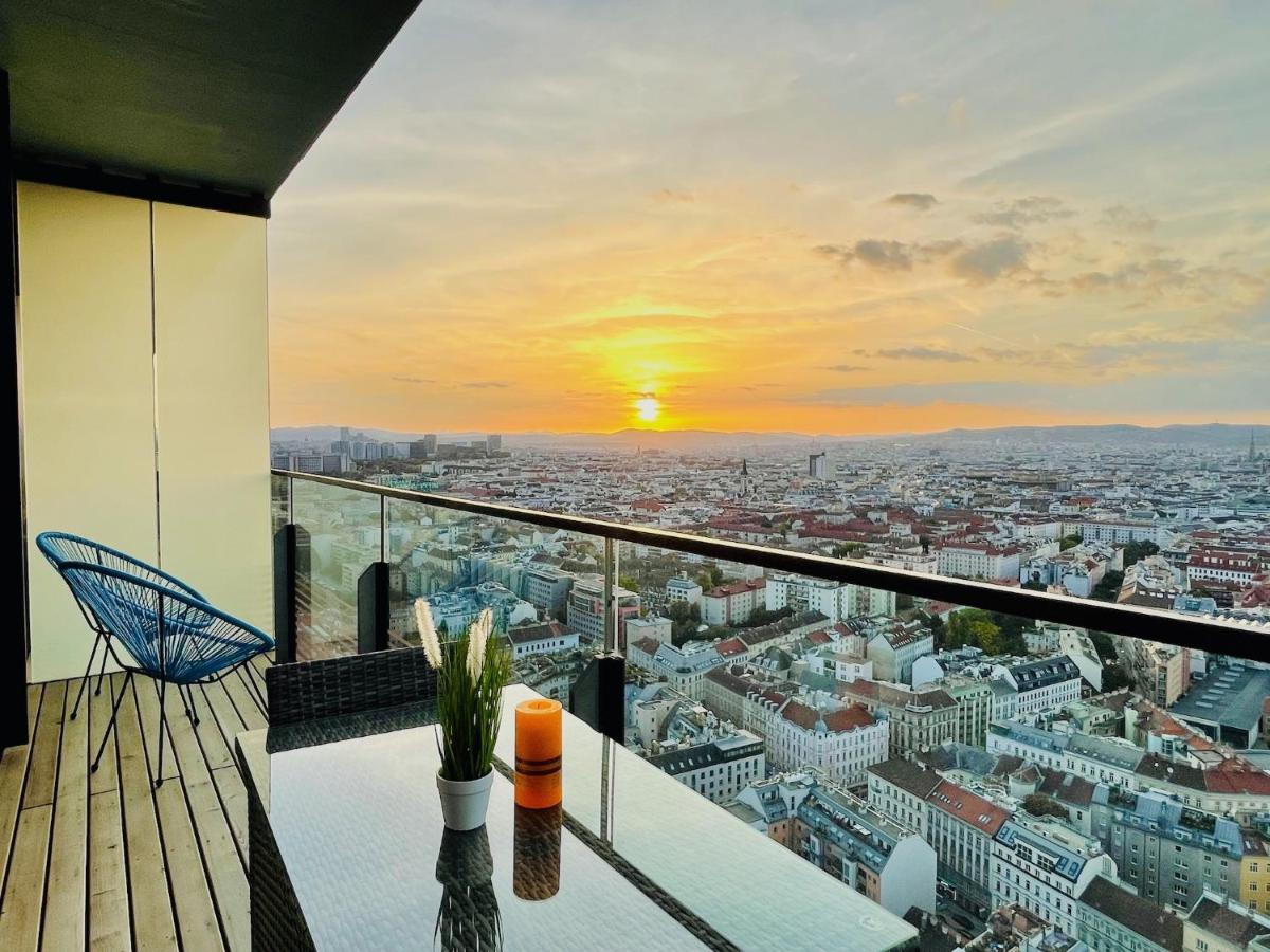 Triiiple Level 31 - Sonnenwohnen Apartment Mit Fantastischem Ausblick Und Parkplatz Відень Екстер'єр фото